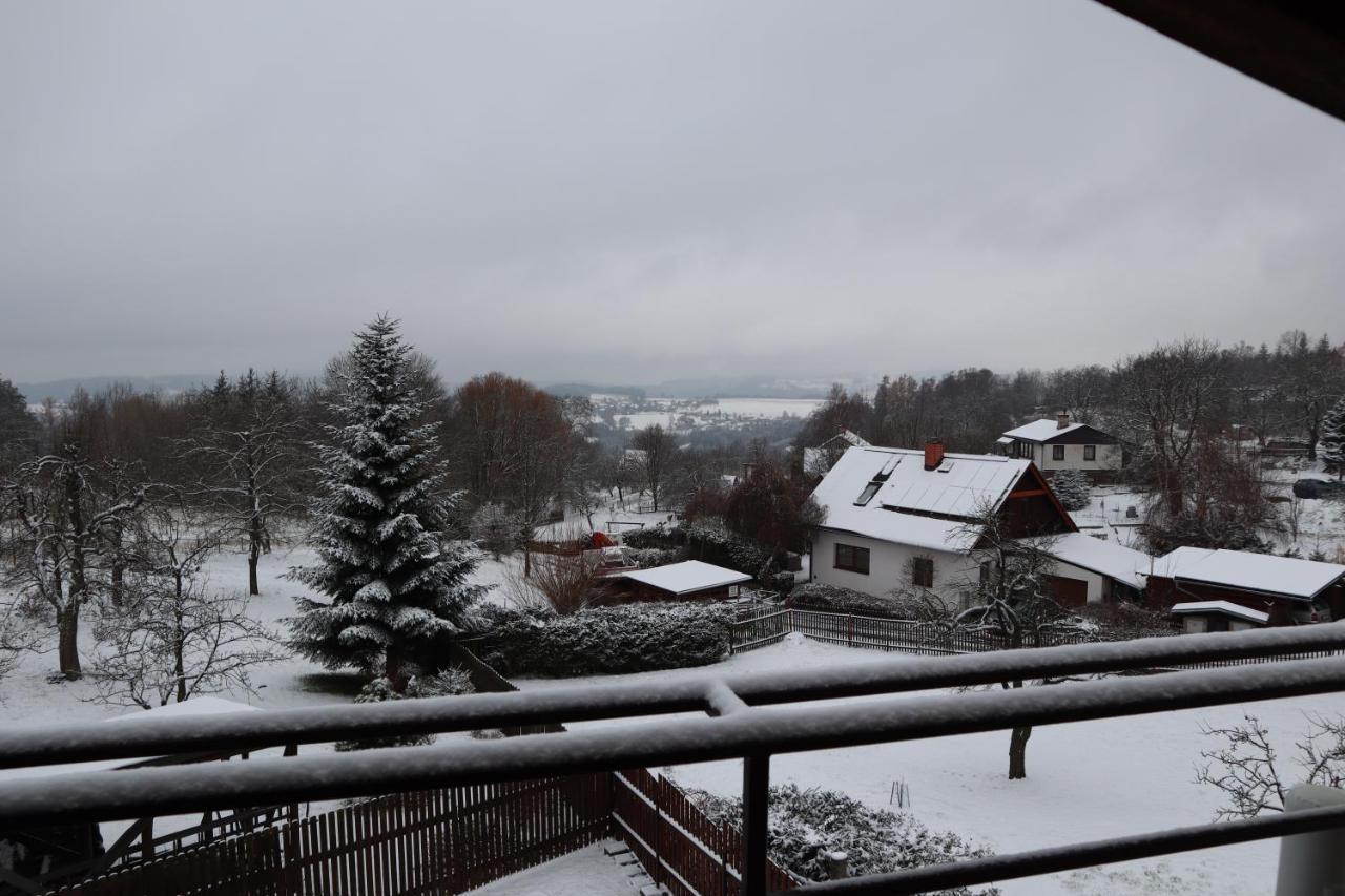Villa Prazdninovy Dum Jirkov Zelezny Brod Esterno foto