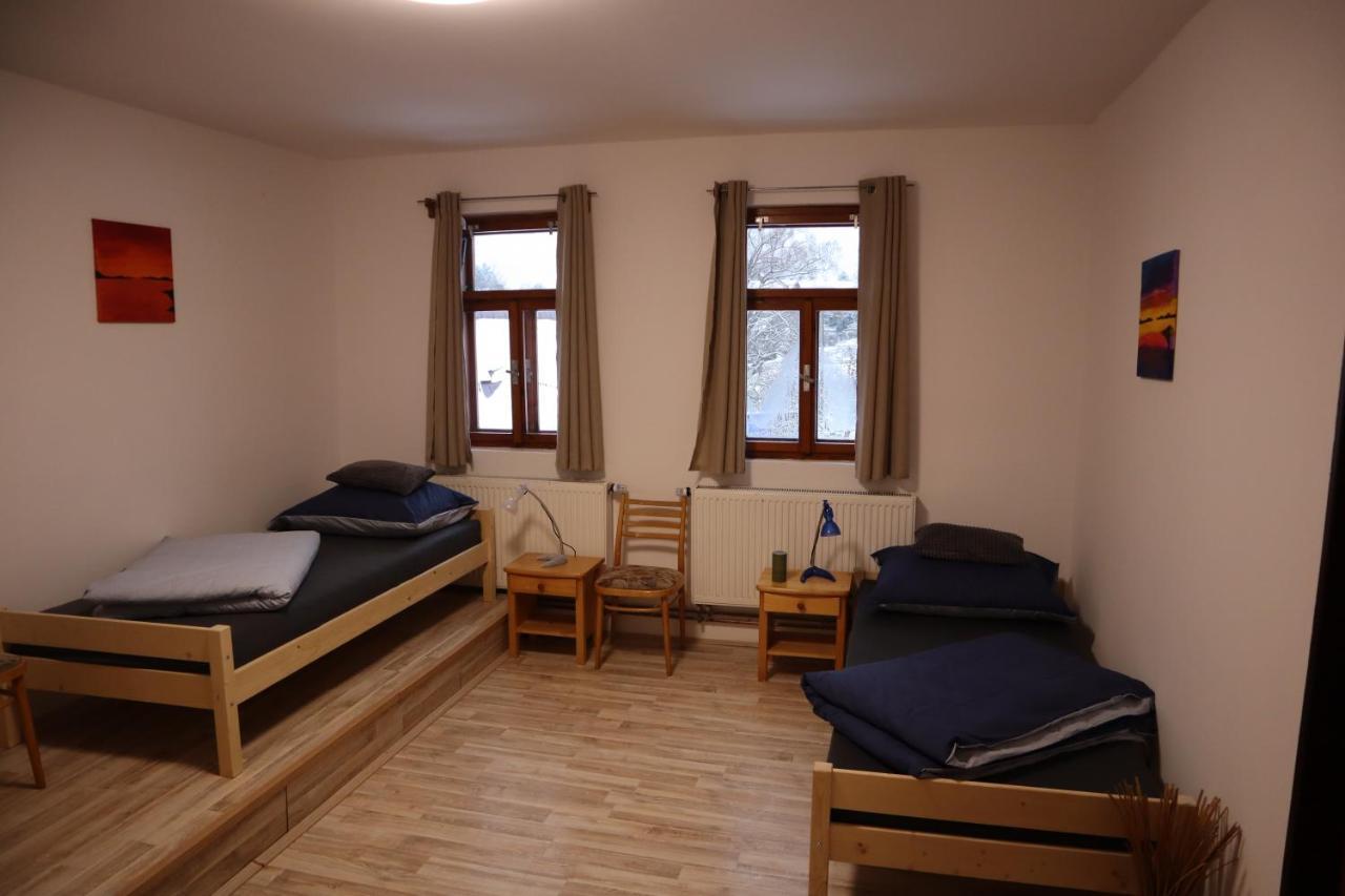 Villa Prazdninovy Dum Jirkov Zelezny Brod Esterno foto
