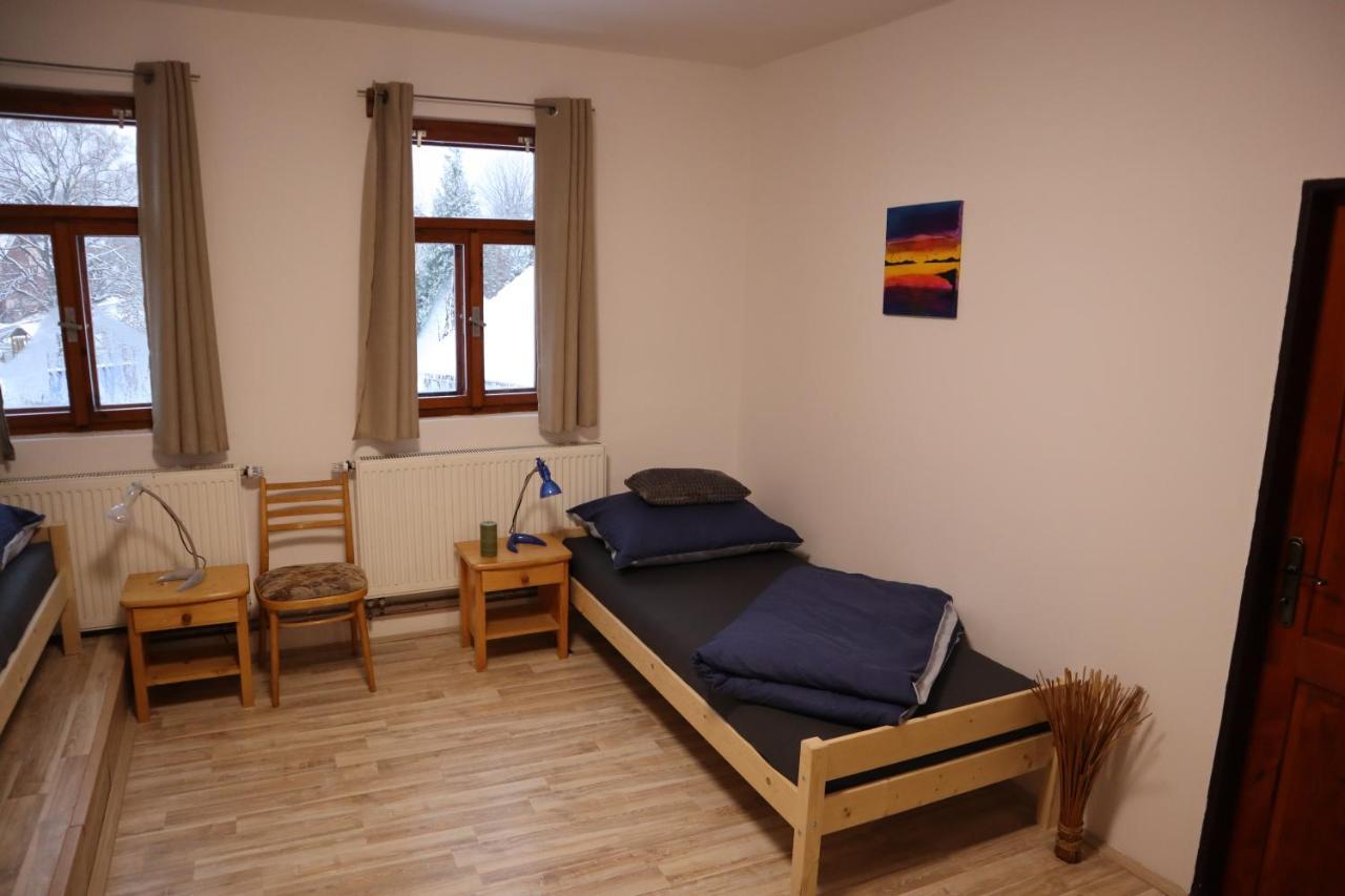 Villa Prazdninovy Dum Jirkov Zelezny Brod Esterno foto